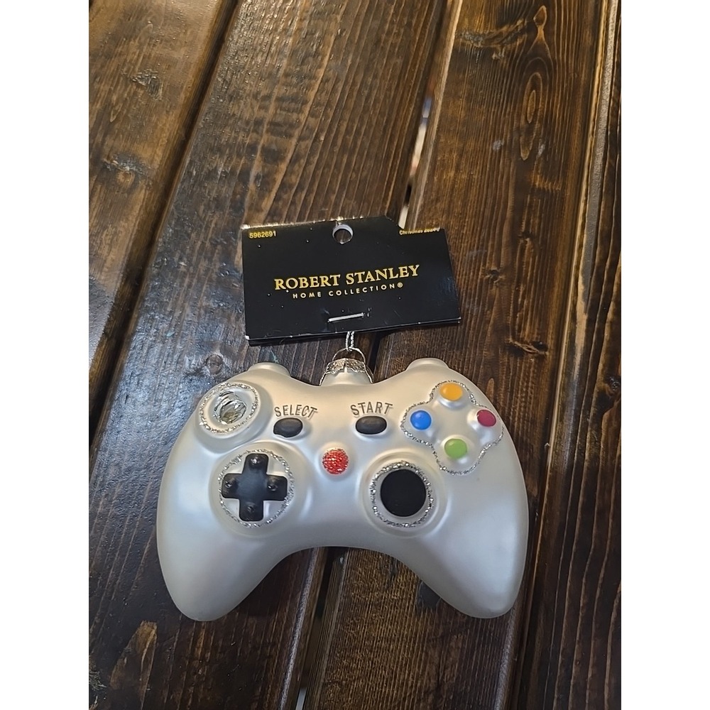 2025 Robert Stanley Hand Blown Glass WHITE GAME CONTROLLER Work And Play Collect